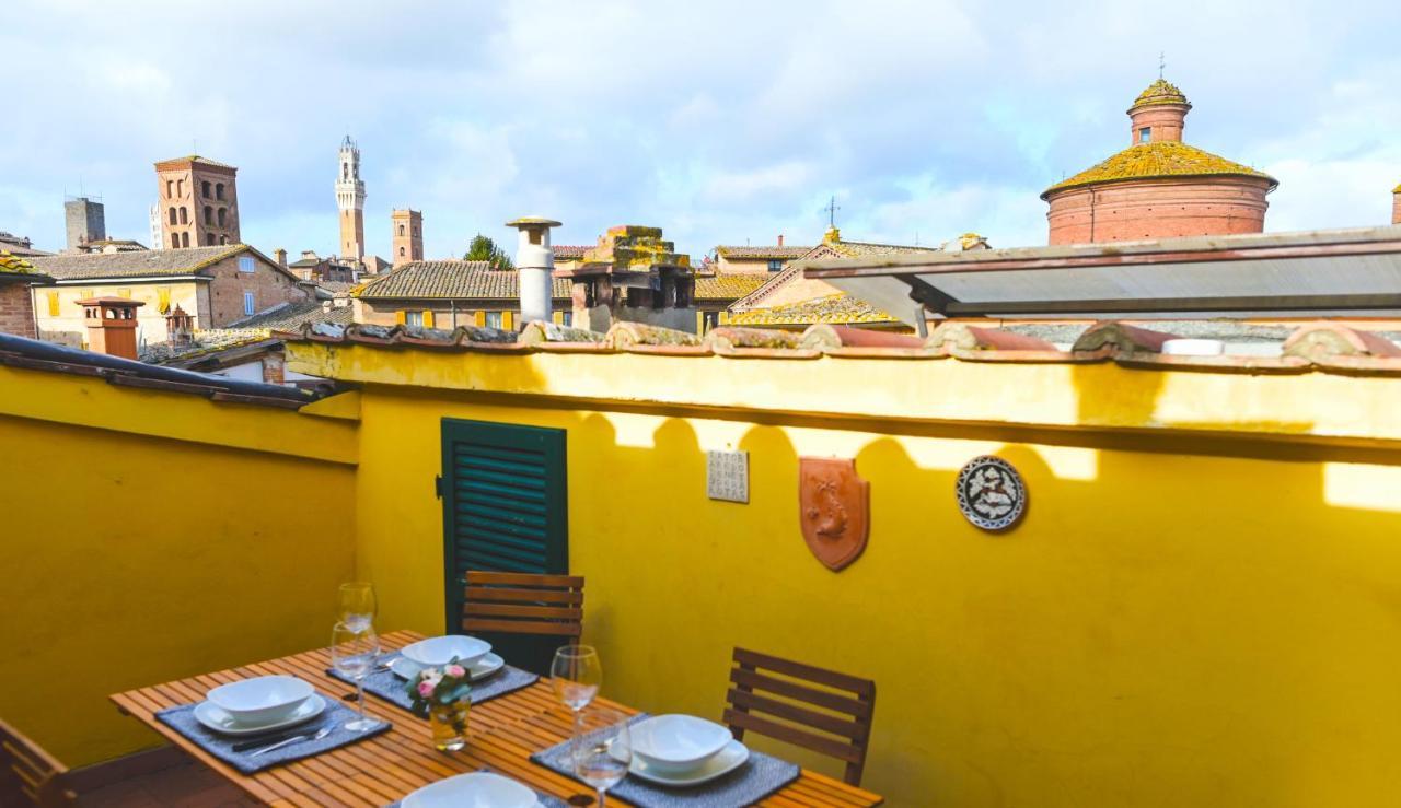 Un Terrazzo Sulla Magia Apartment Siena Exterior photo